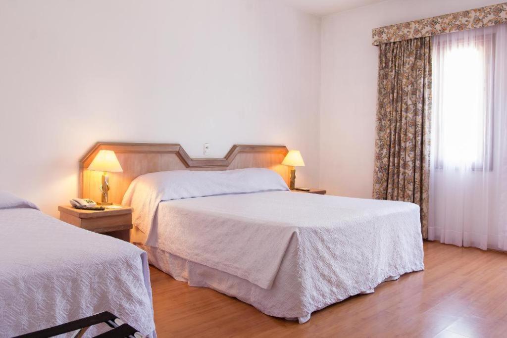 Paradies Hotel Express Жарину Экстерьер фото