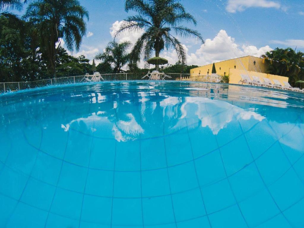 Paradies Hotel Express Жарину Экстерьер фото